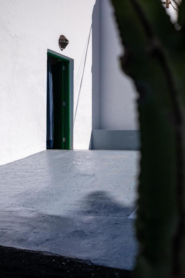 Hektor - Farm, Arts & Suites Teguise  Exterior photo